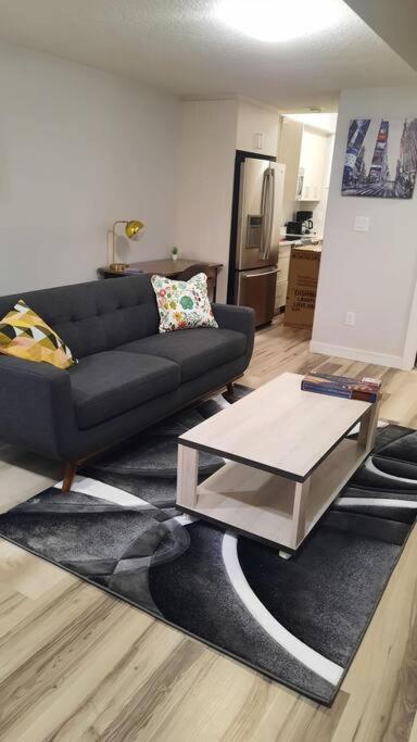 Carsonway Basement Suite Edmonton Luaran gambar