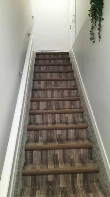 Carsonway Basement Suite Edmonton Luaran gambar